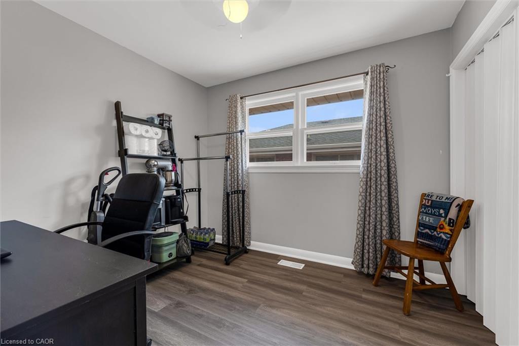 331 East 42Nd Street, Hamilton, ON - Indoor