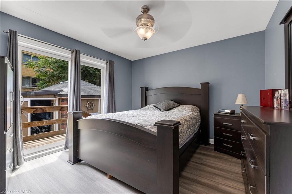 331 East 42Nd Street, Hamilton, ON - Indoor Photo Showing Bedroom
