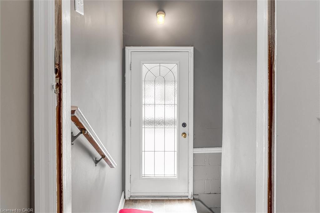 331 East 42Nd Street, Hamilton, ON - Indoor Photo Showing Other Room