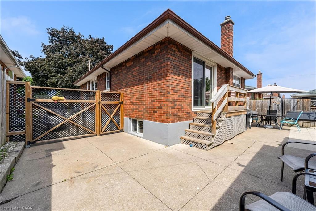 331 East 42Nd Street, Hamilton, ON - Outdoor With Exterior