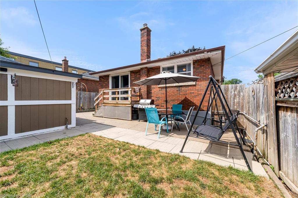 331 East 42Nd Street, Hamilton, ON - Outdoor With Deck Patio Veranda With Exterior