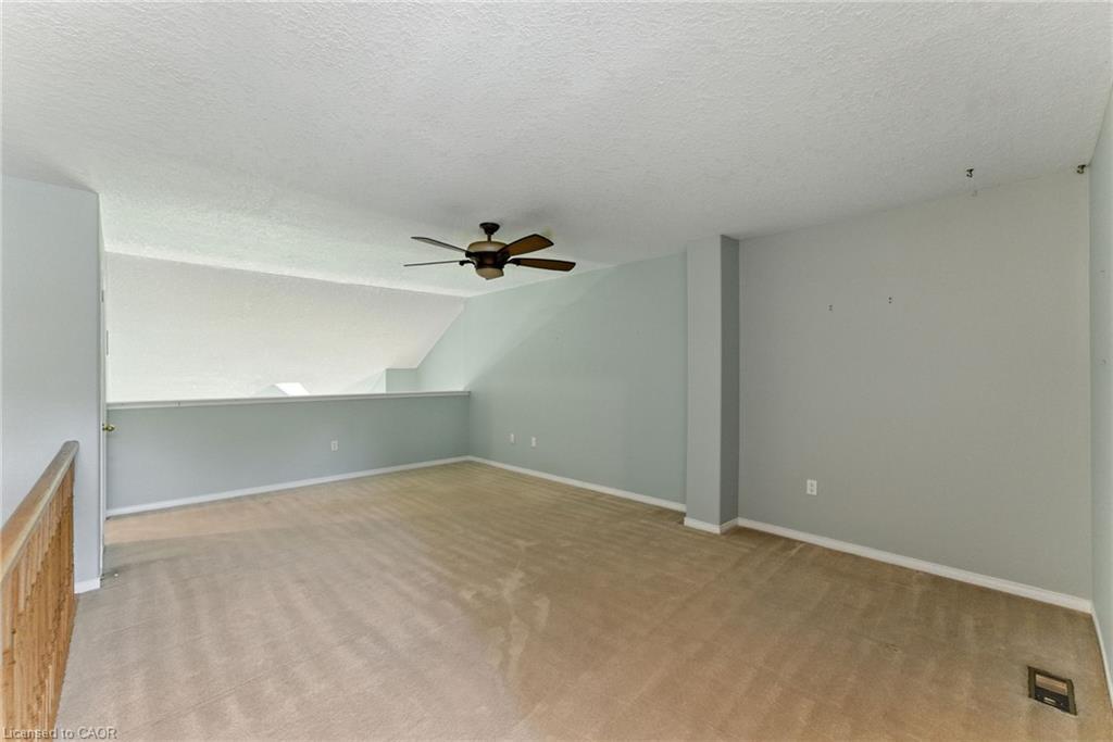 6-40 Wesleyan Court, Ancaster, ON - Indoor