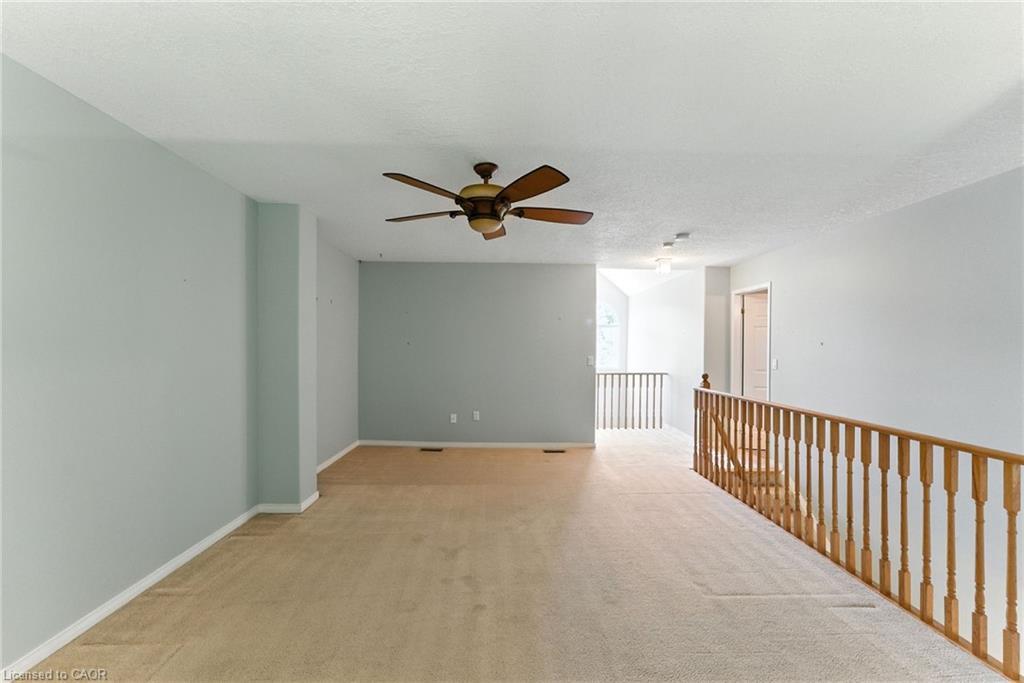 6-40 Wesleyan Court, Ancaster, ON - Indoor Photo Showing Other Room