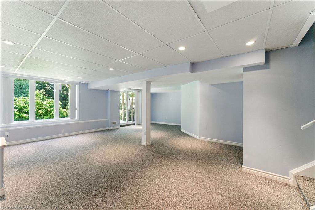 6-40 Wesleyan Court, Ancaster, ON - Indoor