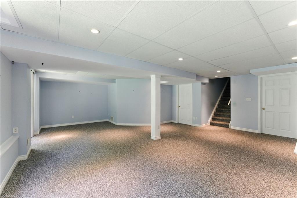 6-40 Wesleyan Court, Ancaster, ON - Indoor