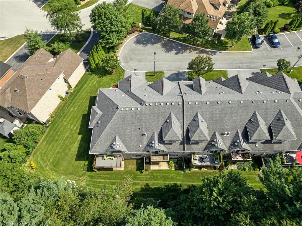 6-40 Wesleyan Court, Ancaster, ON - Outdoor With View