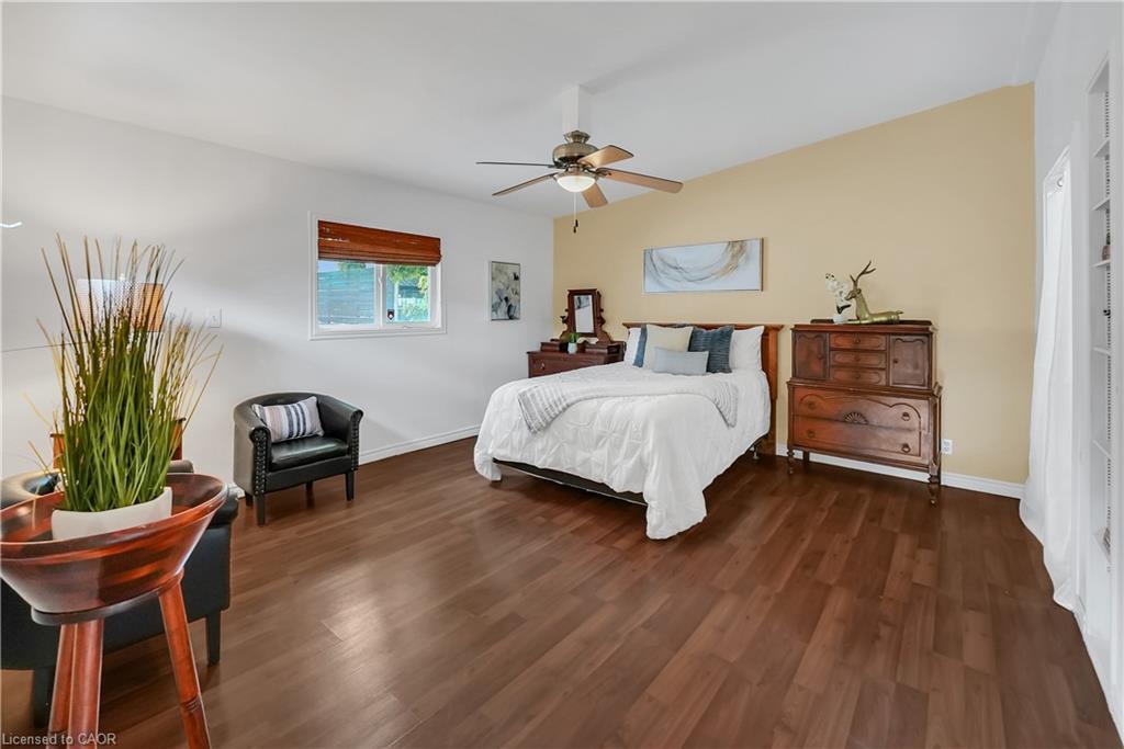 1 Waverley Road, St. Catharines, ON - Indoor Photo Showing Bedroom