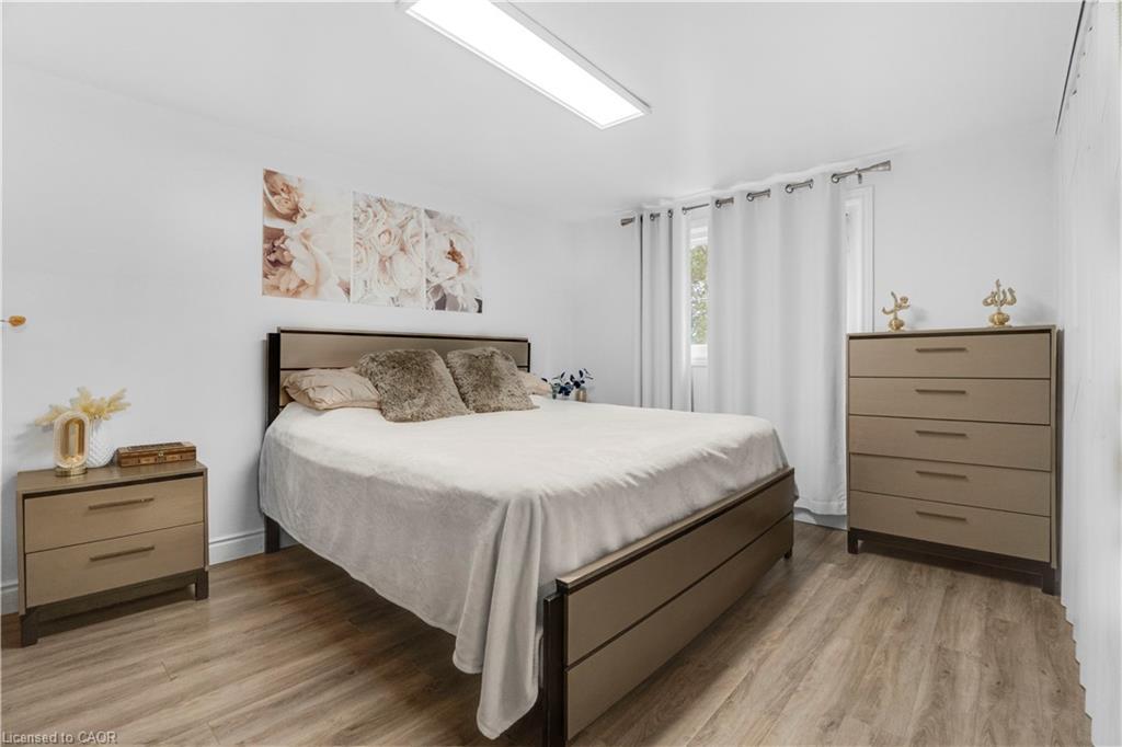 539 Parkview Crescent, Cambridge, ON - Indoor Photo Showing Bedroom