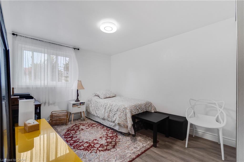 539 Parkview Crescent, Cambridge, ON - Indoor Photo Showing Bedroom