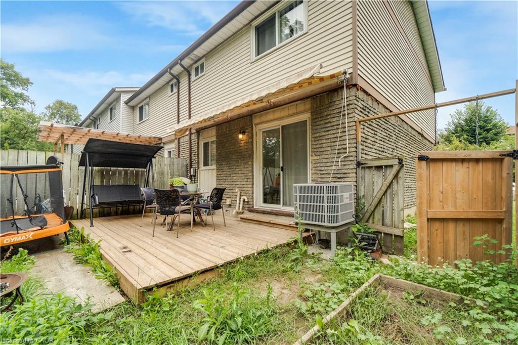 539 Parkview Crescent, Cambridge, ON - Outdoor With Deck Patio Veranda With Exterior