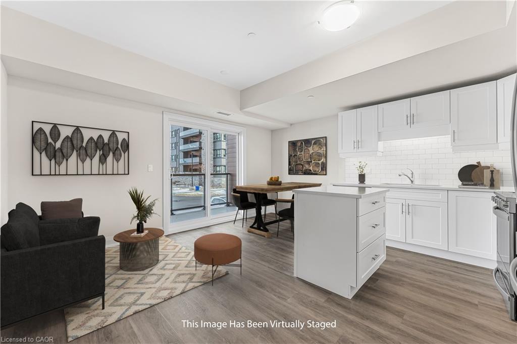 114-118 Summersides Boulevard, Fonthill, ON - Indoor