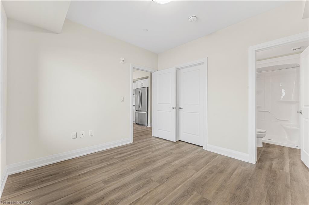 114-118 Summersides Boulevard, Fonthill, ON - Indoor Photo Showing Other Room