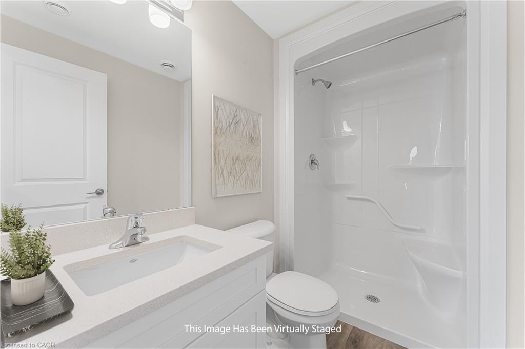 114-118 Summersides Boulevard, Fonthill, ON - Indoor Photo Showing Bathroom