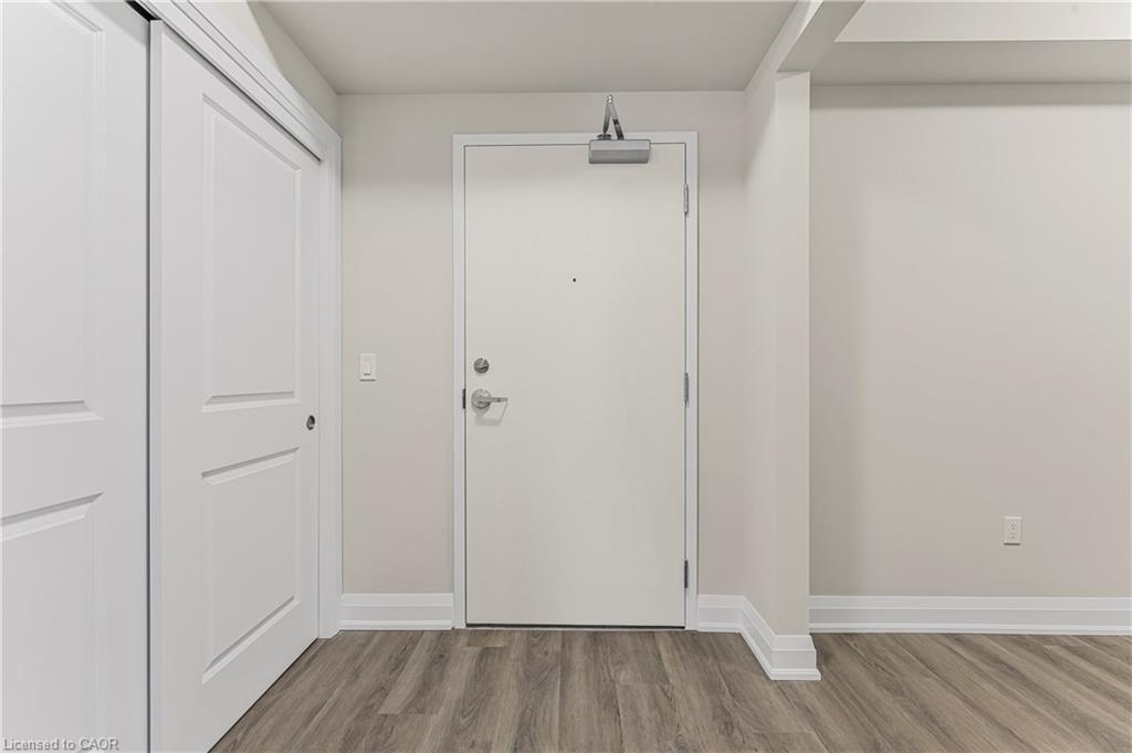 114-118 Summersides Boulevard, Fonthill, ON - Indoor Photo Showing Other Room