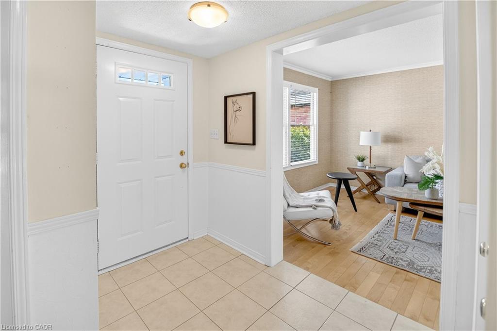 8655 Regan Drive, Niagara Falls, ON - Indoor Photo Showing Other Room