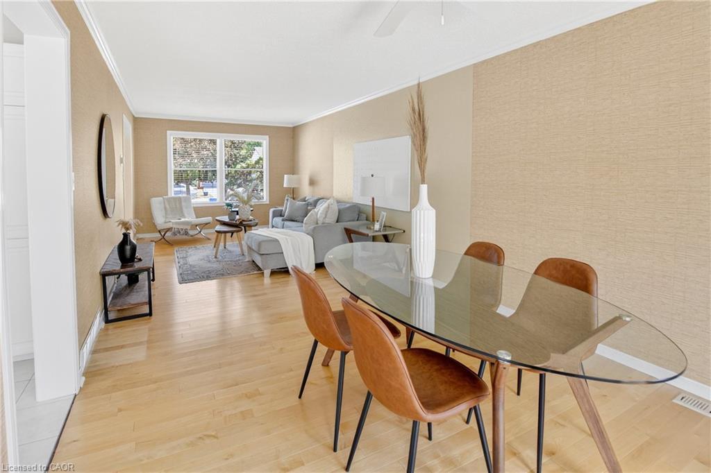 8655 Regan Drive, Niagara Falls, ON - Indoor Photo Showing Dining Room