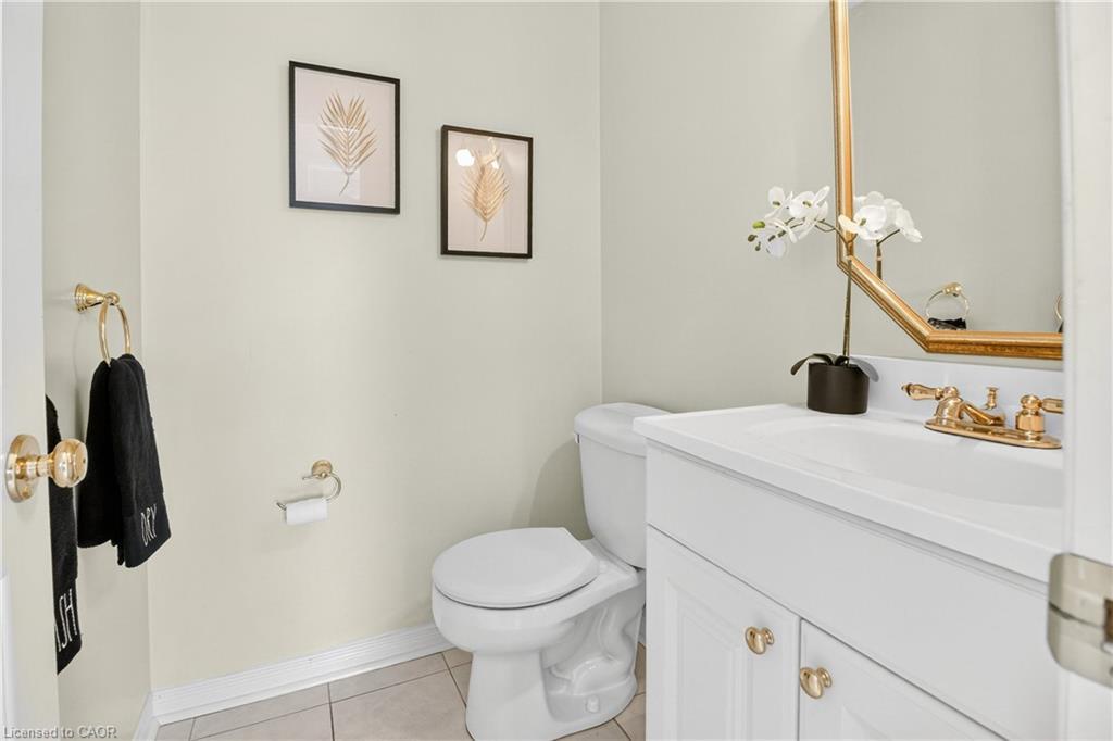 8655 Regan Drive, Niagara Falls, ON - Indoor Photo Showing Bathroom