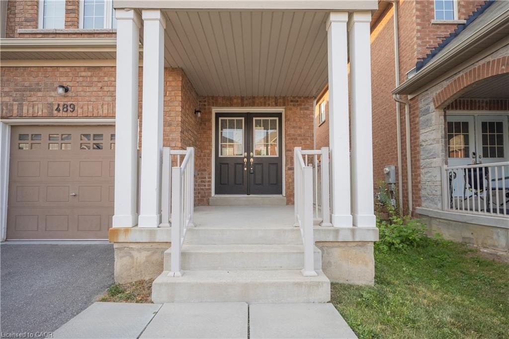 489 Downes Jackson Heights, Milton, ON - Outdoor With Facade