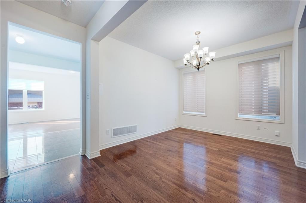 489 Downes Jackson Heights, Milton, ON - Indoor Photo Showing Other Room