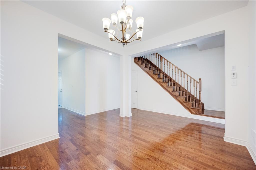 489 Downes Jackson Heights, Milton, ON - Indoor Photo Showing Other Room