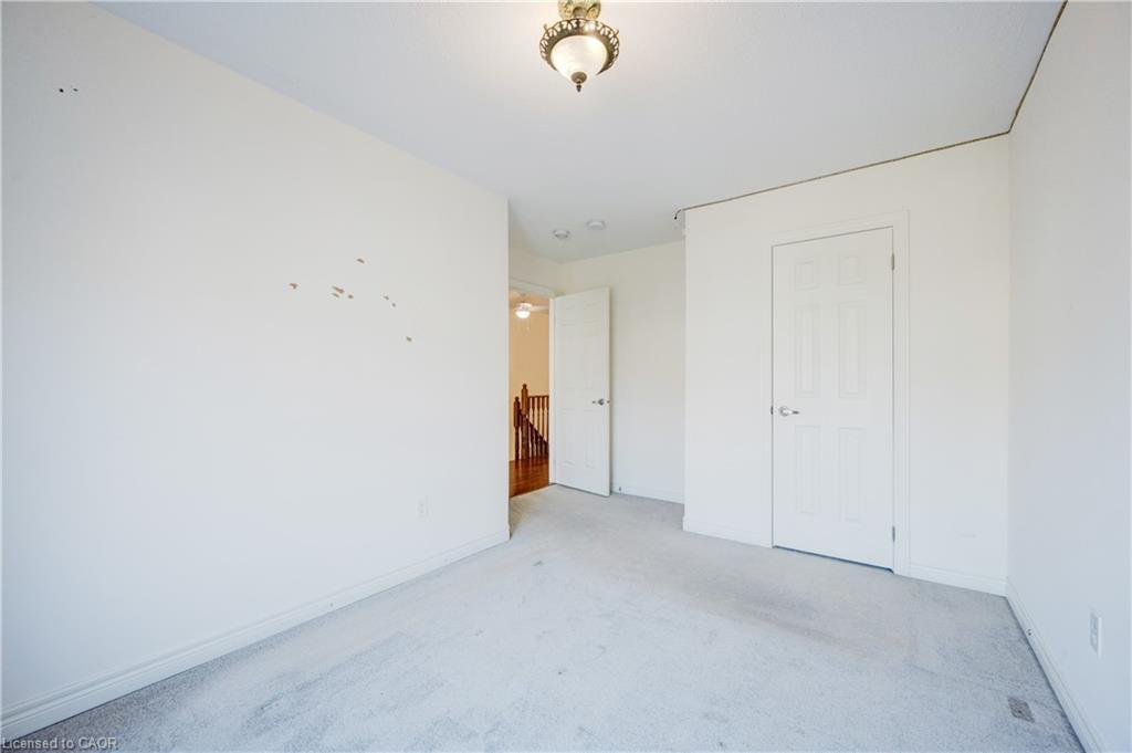 489 Downes Jackson Heights, Milton, ON - Indoor Photo Showing Other Room