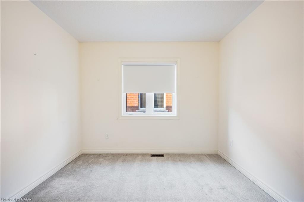 489 Downes Jackson Heights, Milton, ON - Indoor Photo Showing Other Room