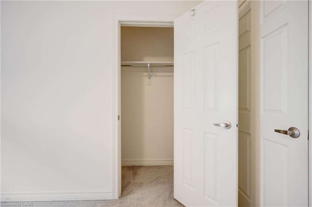 489 Downes Jackson Heights, Milton, ON - Indoor Photo Showing Other Room