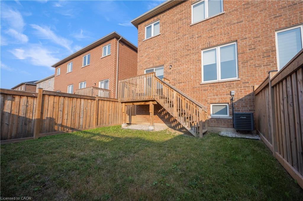 489 Downes Jackson Heights, Milton, ON - Outdoor With Exterior