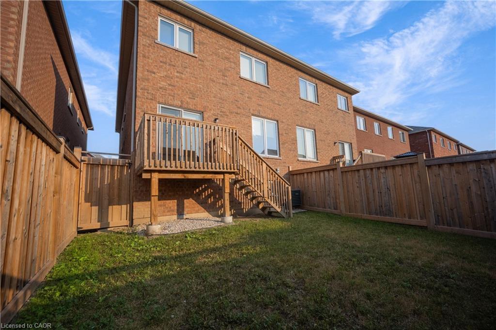 489 Downes Jackson Heights, Milton, ON - Outdoor With Deck Patio Veranda With Exterior
