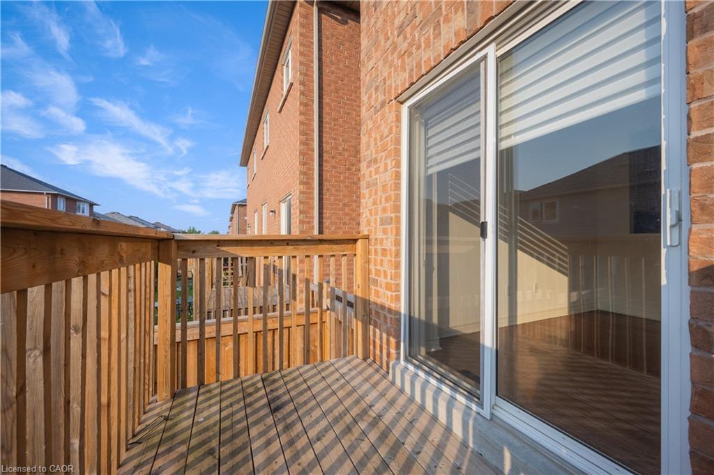 489 Downes Jackson Heights, Milton, ON - Outdoor With Exterior