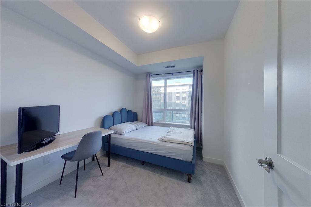 403-251 Northfield Drive E, Waterloo, ON - Indoor Photo Showing Bedroom