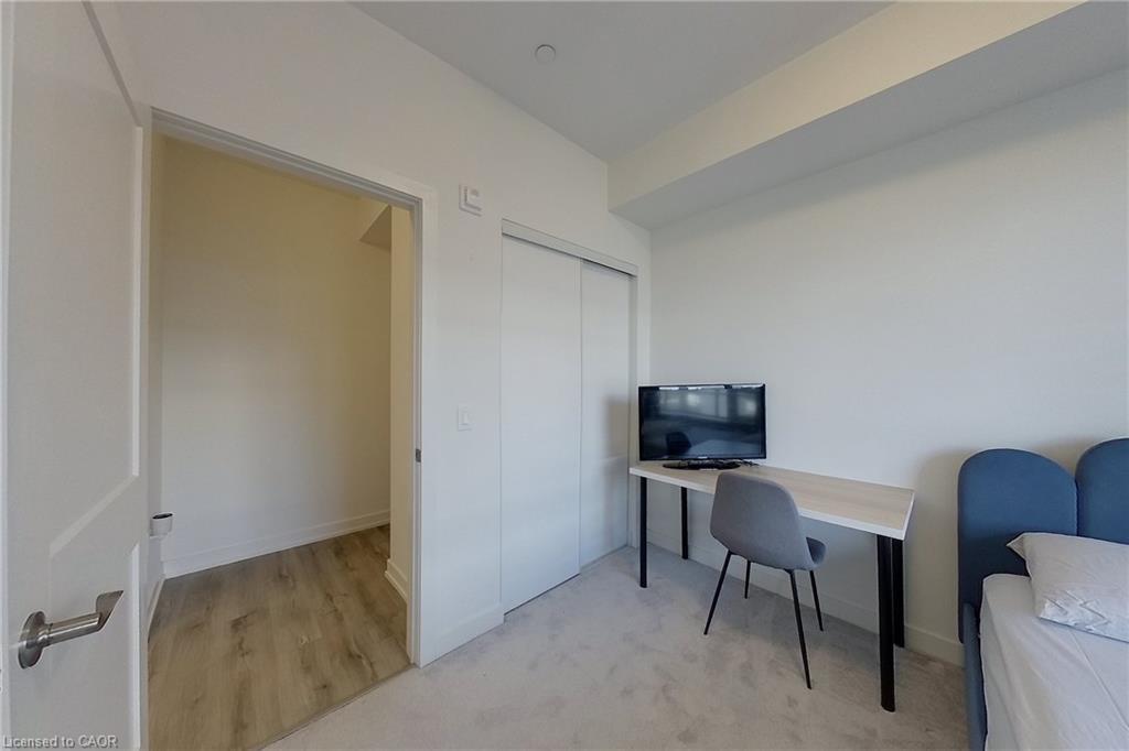 403-251 Northfield Drive E, Waterloo, ON - Indoor
