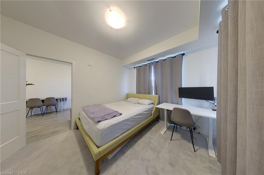 403-251 Northfield Drive E, Waterloo, ON - Indoor Photo Showing Bedroom