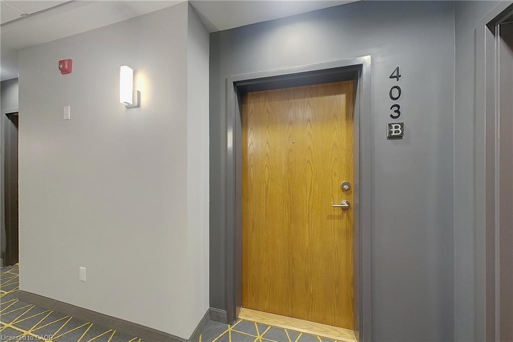 403-251 Northfield Drive E, Waterloo, ON - Indoor Photo Showing Other Room