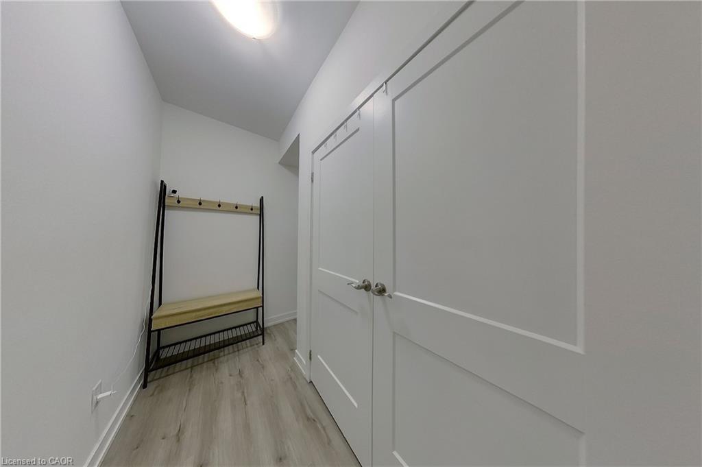 403-251 Northfield Drive E, Waterloo, ON - Indoor Photo Showing Other Room