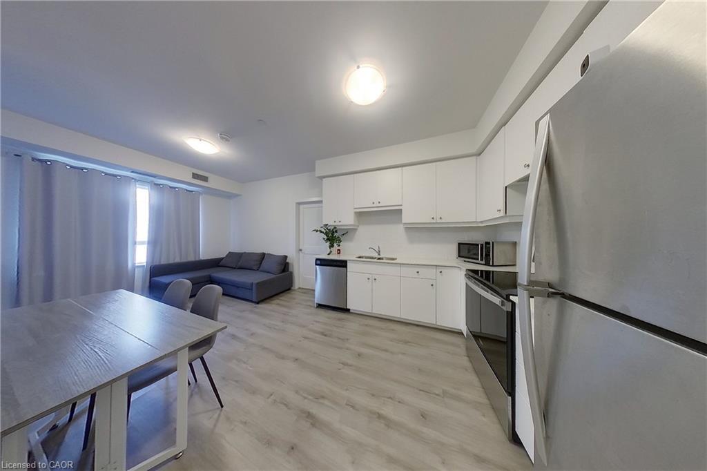 403-251 Northfield Drive E, Waterloo, ON - Indoor Photo Showing Other Room