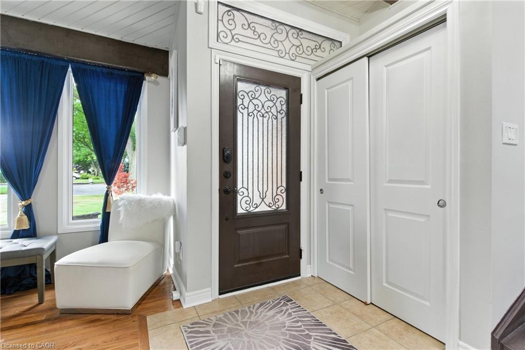 7078 Rosseau Place, Niagara Falls, ON - Indoor Photo Showing Other Room