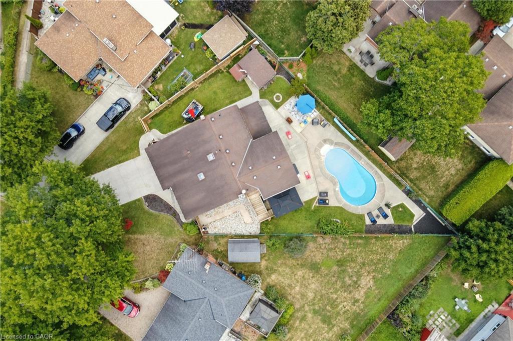 7078 Rosseau Place, Niagara Falls, ON - Outdoor With View