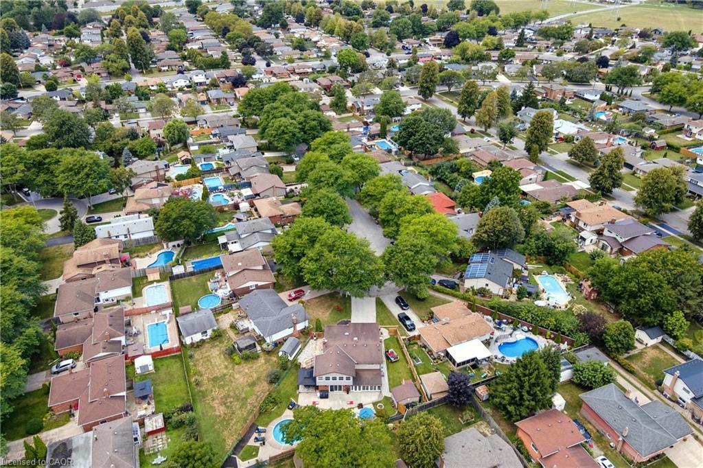 7078 Rosseau Place, Niagara Falls, ON - Outdoor With View