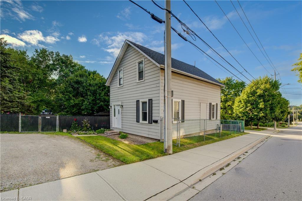 64 Woolwich Street, Kitchener, ON - Outdoor