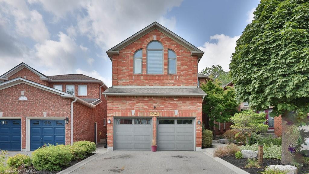 5570 Mcfarren Boulevard, Mississauga, ON - Outdoor With Facade