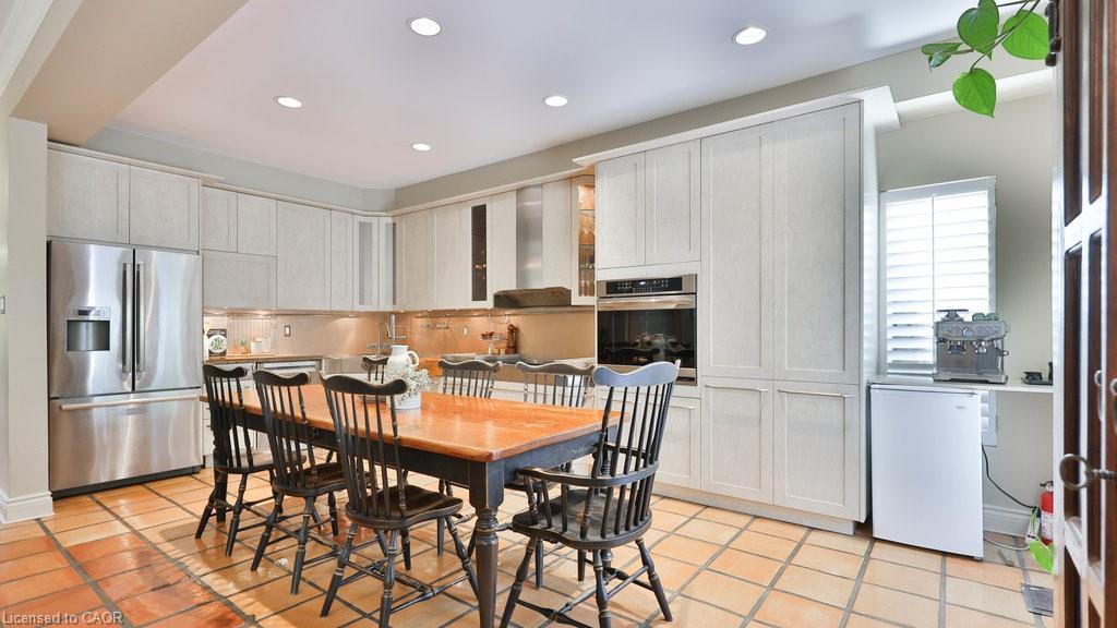 5570 Mcfarren Boulevard, Mississauga, ON - Indoor Photo Showing Dining Room
