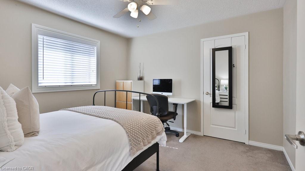 5570 Mcfarren Boulevard, Mississauga, ON - Indoor Photo Showing Bedroom