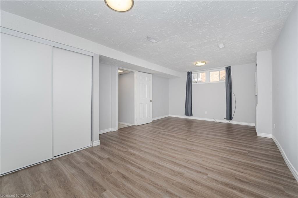 (Lower)-21 Beverley Street, Waterloo, ON - Indoor Photo Showing Other Room