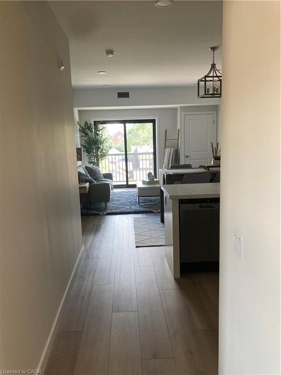 304-15 Talbot Street W, Cayuga, ON - Indoor