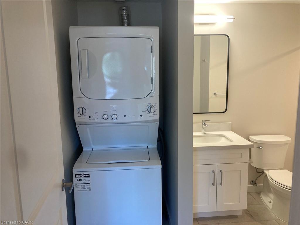 304-15 Talbot Street W, Cayuga, ON - Indoor Photo Showing Laundry Room