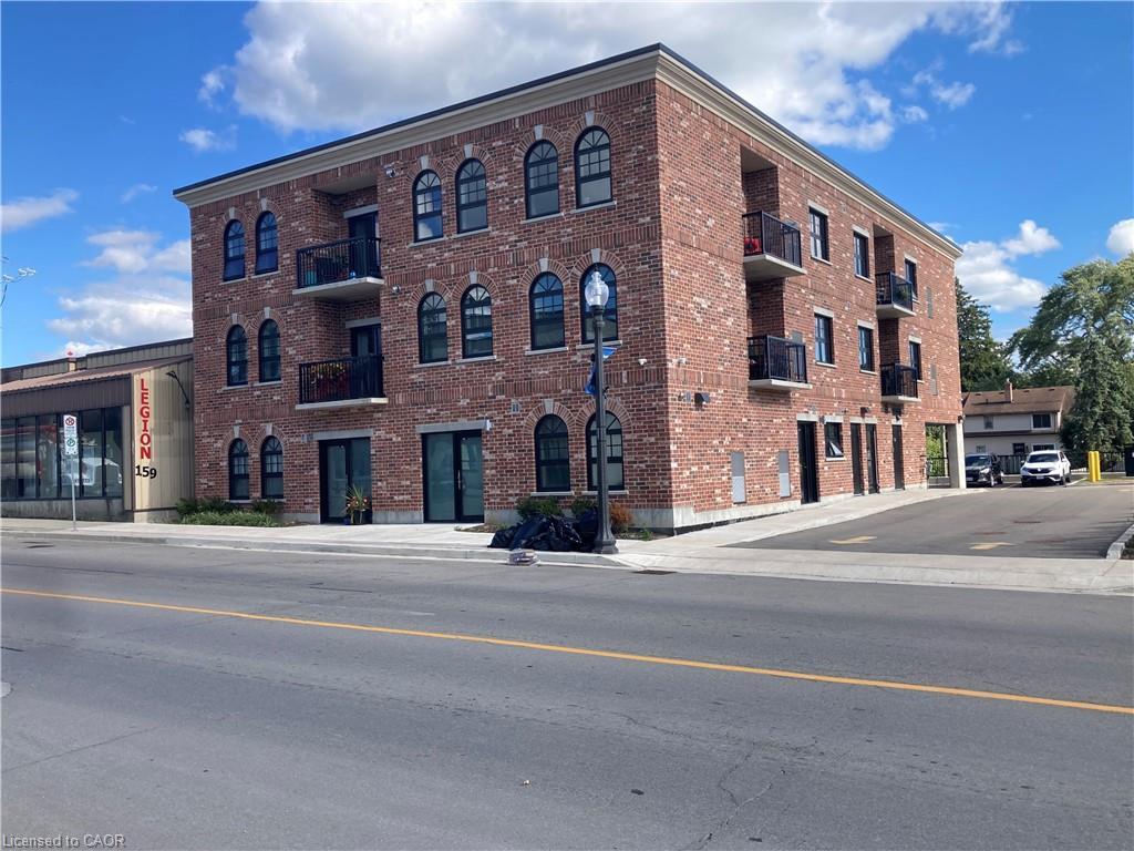 304-15 Talbot Street W, Cayuga, ON - Outdoor With Facade
