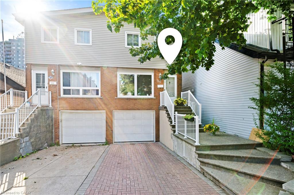 135 West Avenue N, Hamilton, ON - Outdoor With Exterior