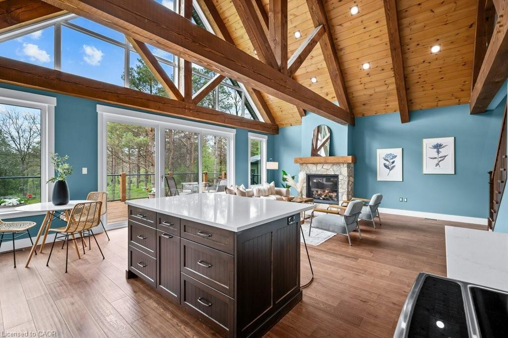 1040 Clyde Road, Cambridge, ON - Indoor With Fireplace