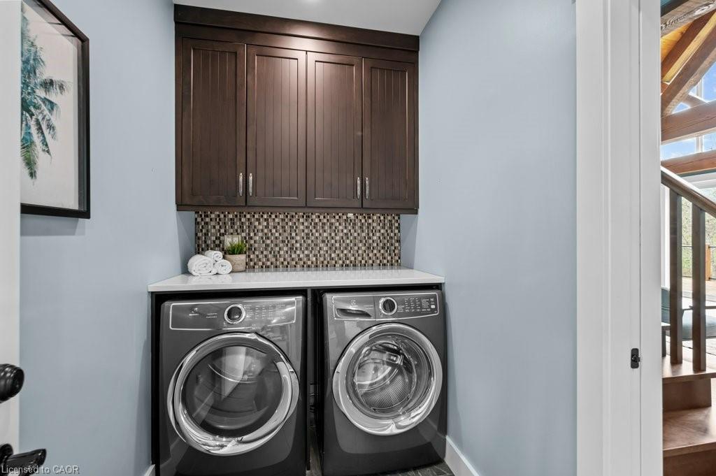 1040 Clyde Road, Cambridge, ON - Indoor Photo Showing Laundry Room